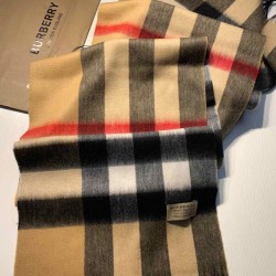 Replica Burberry scialle classico in cashmere con motivo check medio 40 x 180
