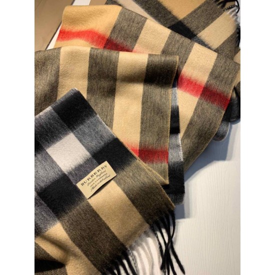 Replica Burberry scialle classico in cashmere con motivo check medio 40 x 180
