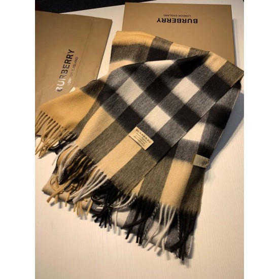 Replica Burberry scialle classico in cashmere con motivo check medio 40 x 180