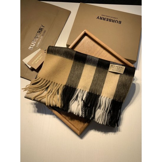 Replica Burberry scialle classico in cashmere con motivo check medio 40 x 180