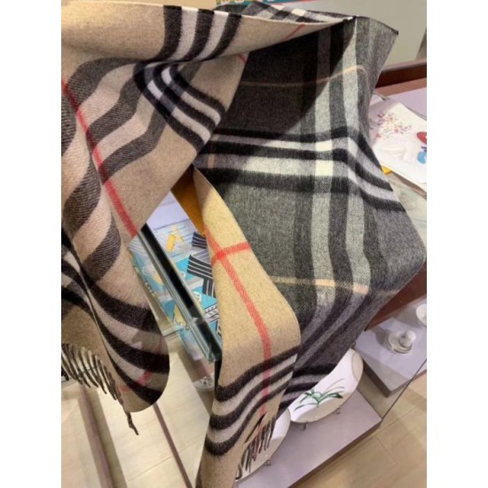 Replica Burberry Scialle in cashmere con motivo check classico 30 x 250