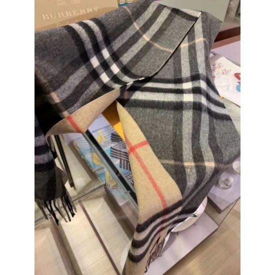 Replica Burberry Scialle in cashmere con motivo check classico 30 x 250