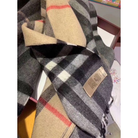 Replica Burberry Scialle in cashmere con motivo check classico 30 x 250