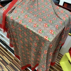 Replica Sciarpa Double G in cashmere con motivo mela intrecciata