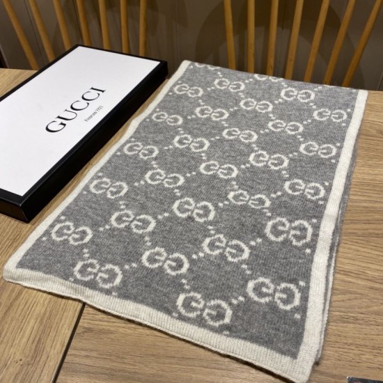 Replica Sciarpa Classic Wool GG jacquard Grigia