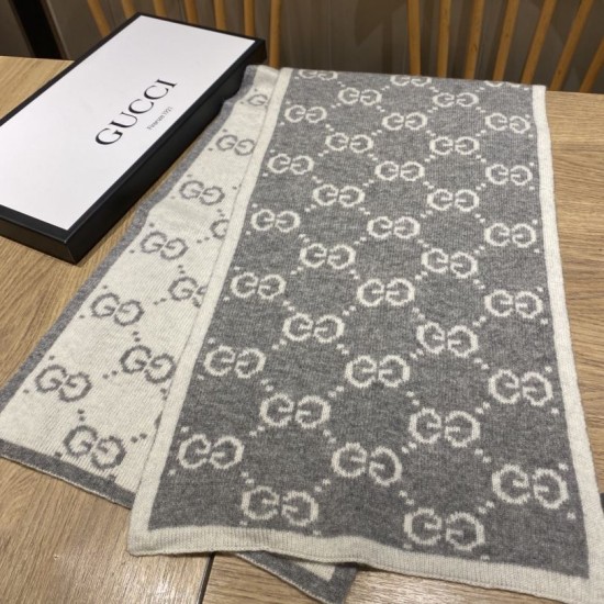 Replica Sciarpa Classic Wool GG jacquard Grigia