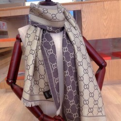 Replica Scialle in lurex intarsiato con elementi classici in edizione limitata Marrone