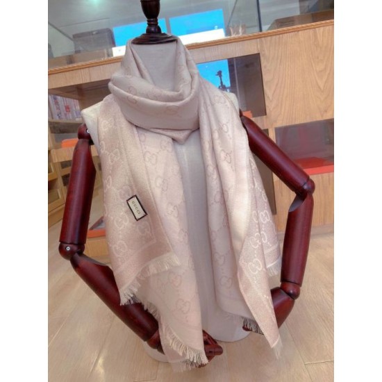 Replica Scialle in lurex intarsiato con elementi classici in edizione limitata Rosa