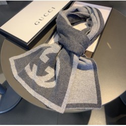 Replica Sciarpa Classic Cashmere Grigio Scuro Replica Sciarpa Classic Cashmere Grigio Scuro