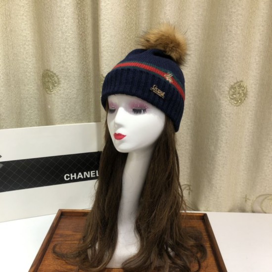 Replica Classic Cashmere Jacquard Sciarpa e Cappello Blu Scuro