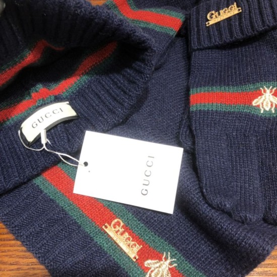 Replica Classic Cashmere Jacquard Sciarpa e Cappello Blu Scuro