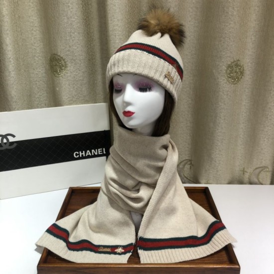 Replica Classic Cashmere Jacquard Sciarpa e Cappello Beige