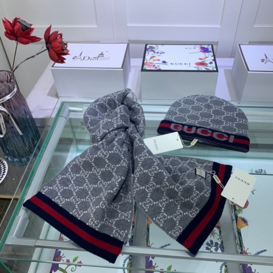 Replica Classic Cashmere Jacquard Sciarpa e Cappello Grigio