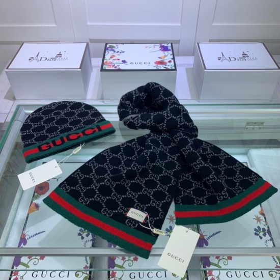Replica Classic Cashmere Jacquard Sciarpa e Cappello Nero
