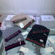Replica Classic Cashmere Jacquard Sciarpa e Cappello Nero