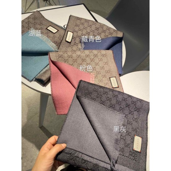 Replica Sciarpa in cashmere jacquard GG 23 x 180 blu scuro