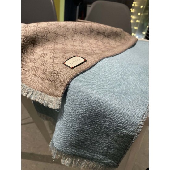 Replica Sciarpa in cashmere jacquard con motivo GG 23 x 180 Azzurro Replica Sciarpa in cashmere jacquard con motivo GG 23 x 180 Azzurro